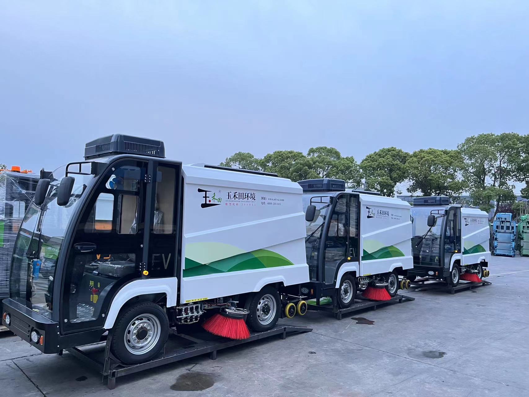 宇鋒環衛車(chē)深圳玉禾田環境有限公司交付現場